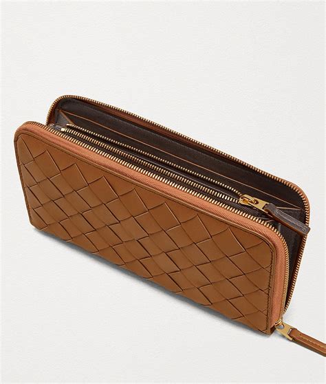 bottega veneta o louis vuitton wallet|Bottega Veneta® SG .